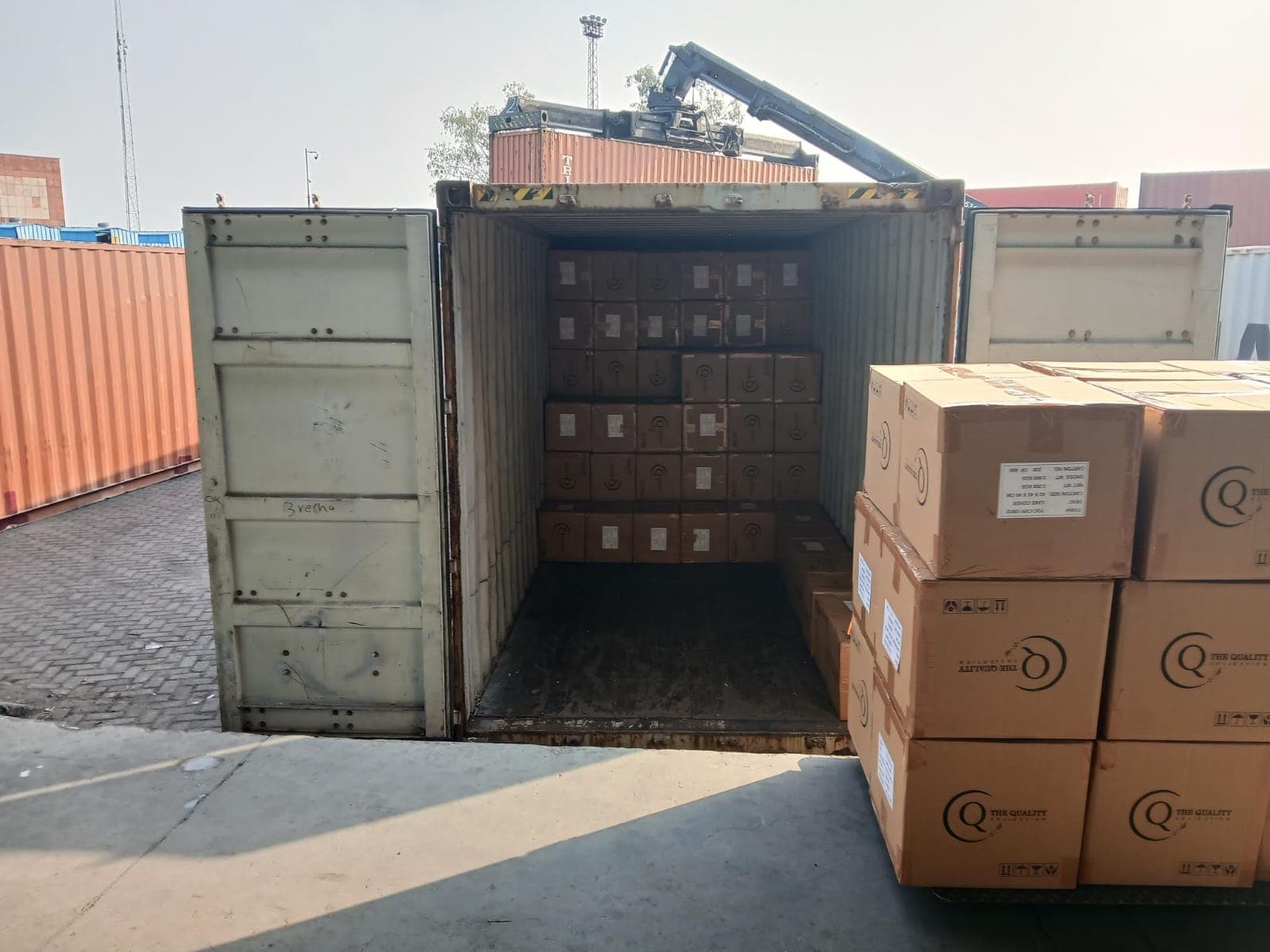 Stacking the container